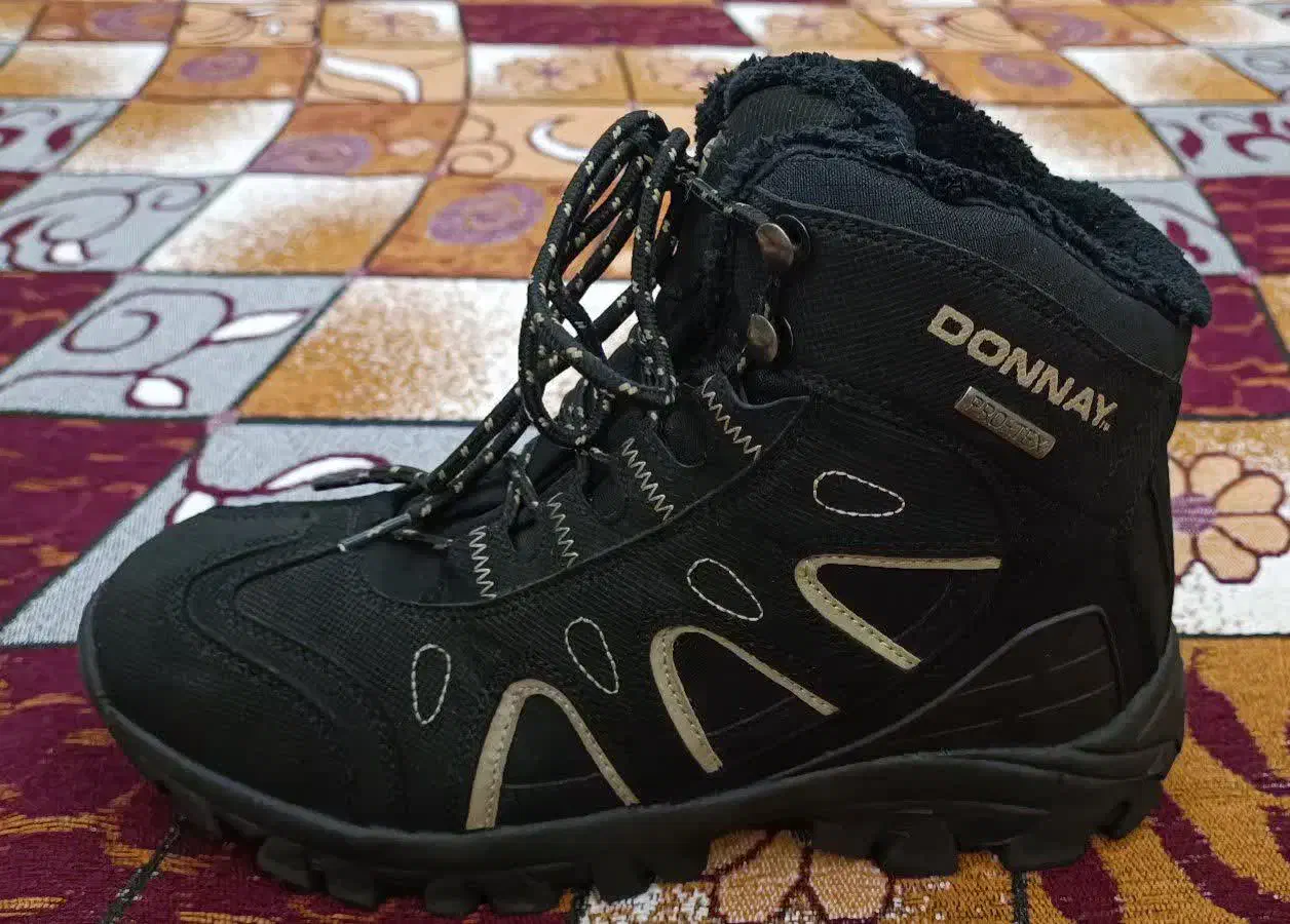 فروش و معاوضه با طوطی کفش نیم بوت نونو داخل خز|کیف، کفش، کمربند|بیرجند, |دیوار