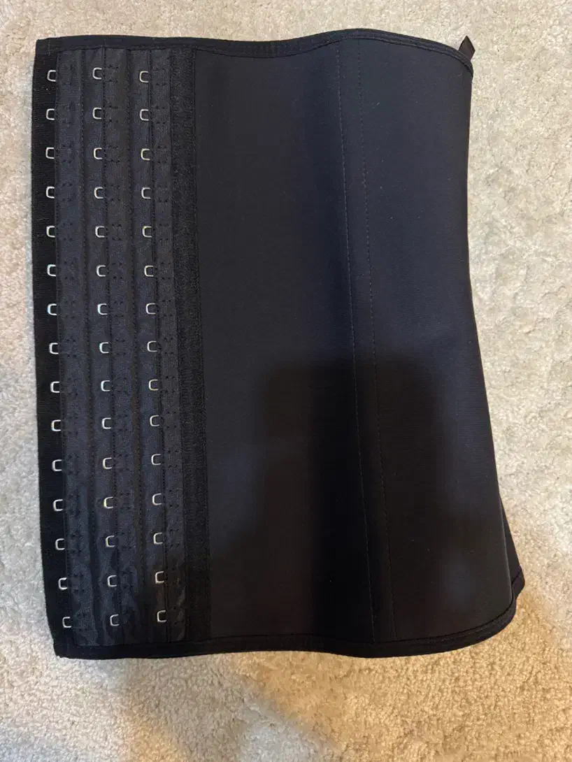 گن ساعت شنی کلمبیا، آکبند|لباس|تهران, دریاچه شهدای خلیج فارس|دیوار