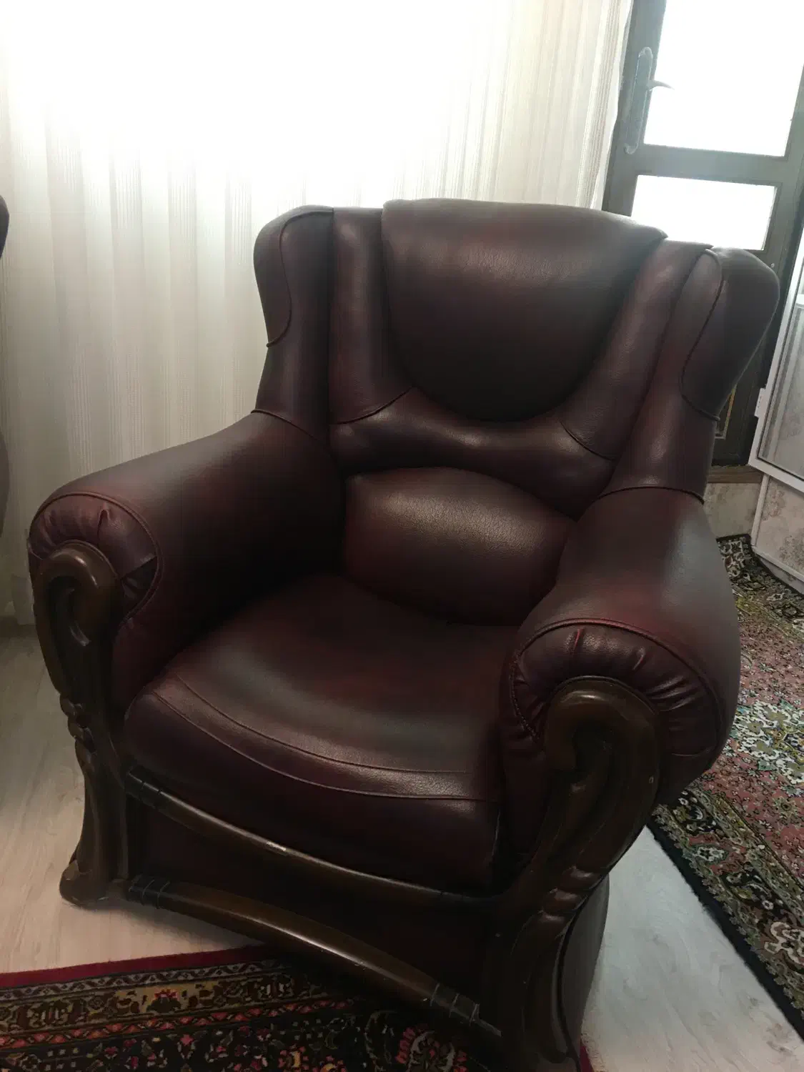 ساعت برنز و مبل تمام چرم ترکیه|مبلمان خانگی و میز عسلی|خوی, |دیوار