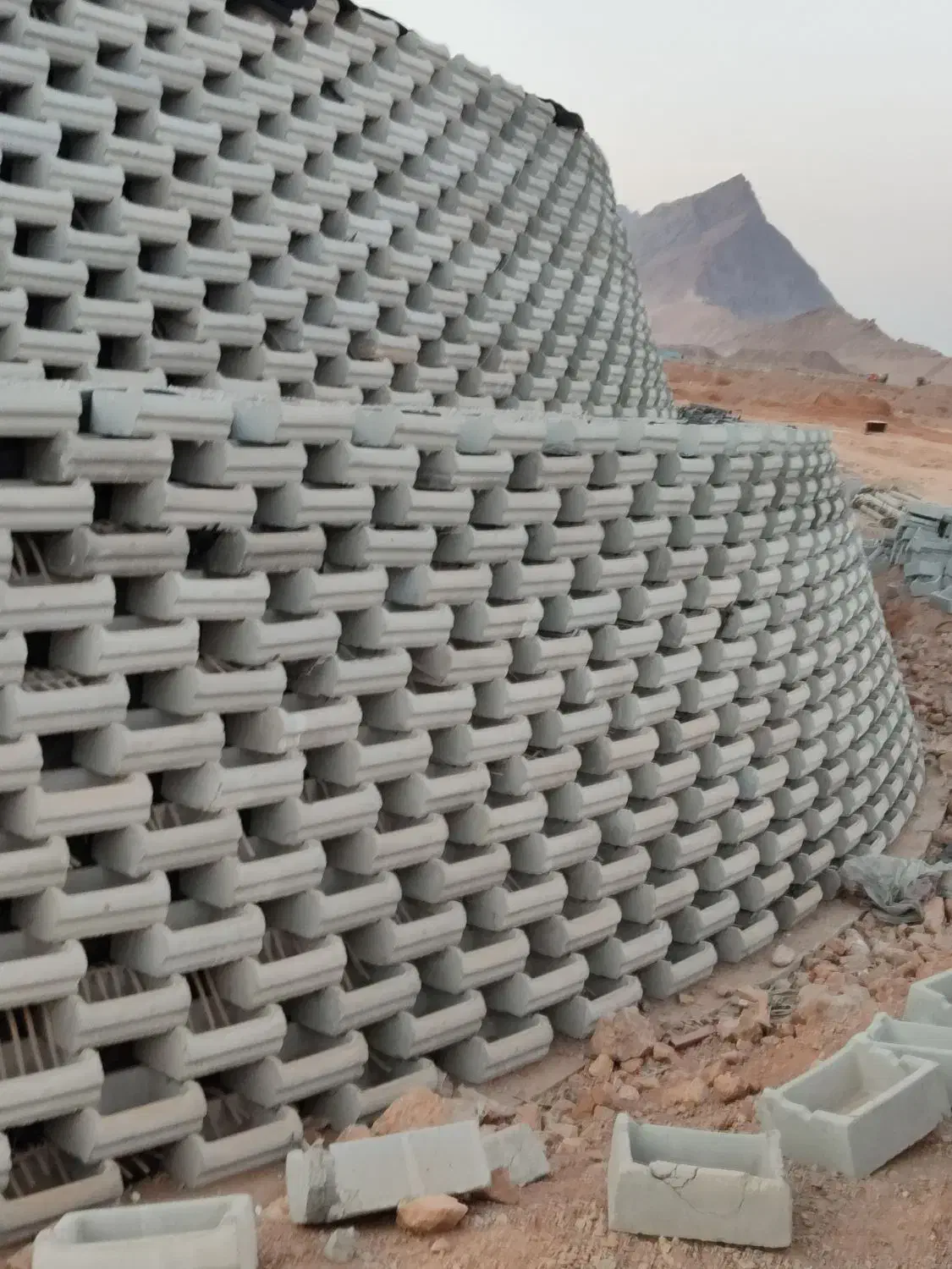 نصب گلدونی|استخدام معماری، عمران و ساختمانی|مهریز, |دیوار