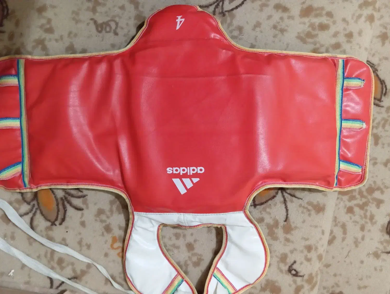 لوازم تکواندو|تجهیزات ورزشی|میانه, |دیوار