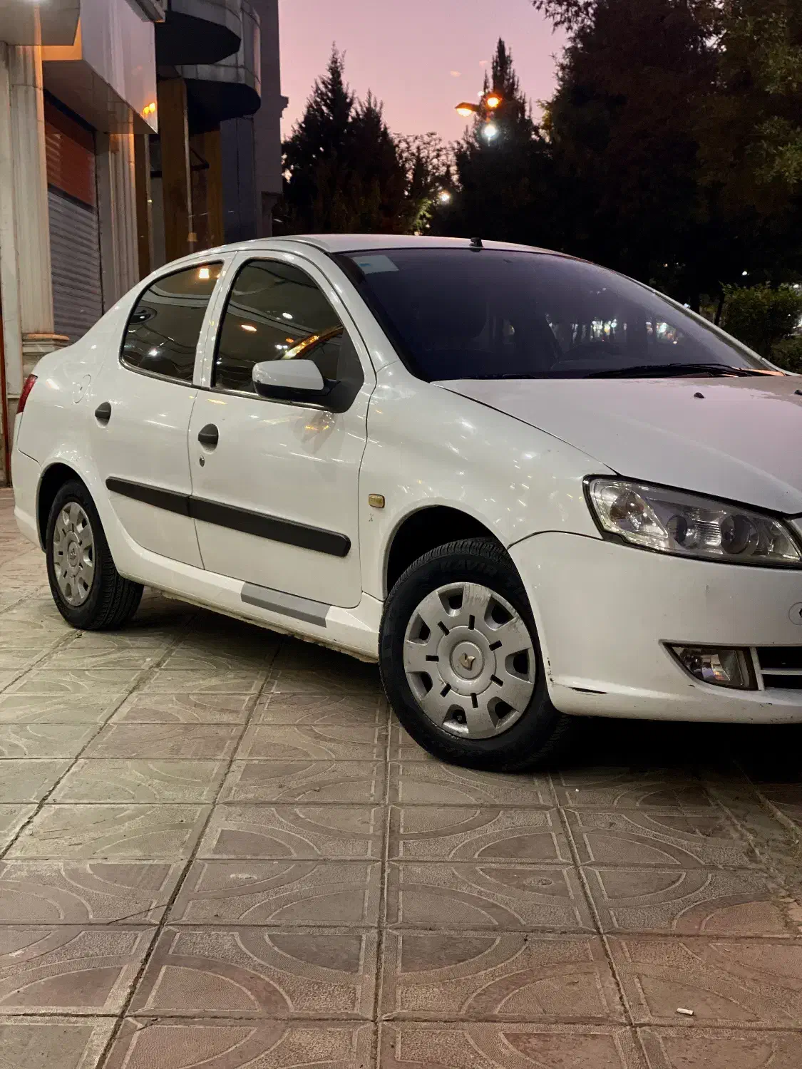 رانا مدل۱۳۹۸|خودرو سواری و وانت|بروجرد, |دیوار