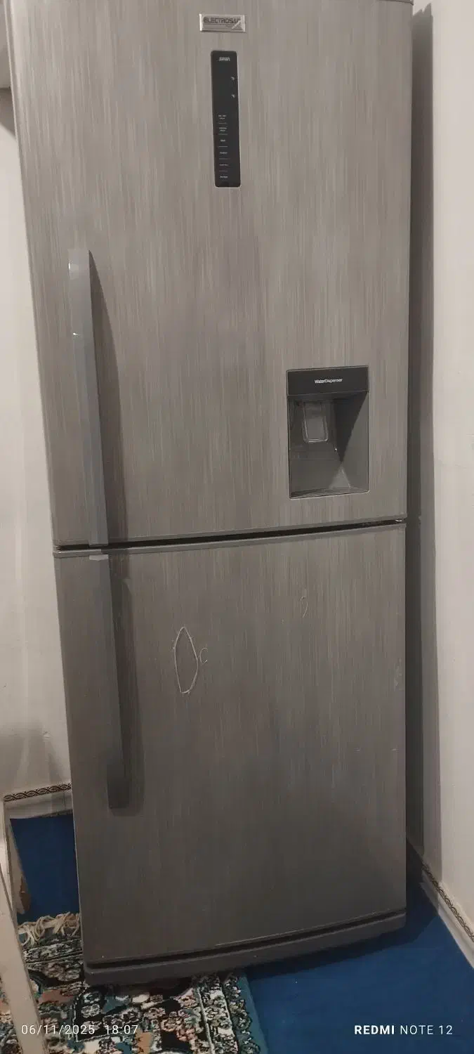 یخچال فریزر بدون برفک درحدنو|یخچال و فریزر|بروجرد, |دیوار