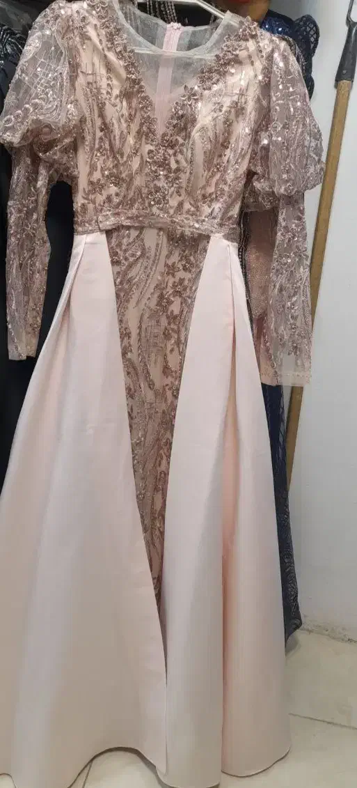 لباس مجلسی زنانه|لباس|تربت جام, جامرود|دیوار