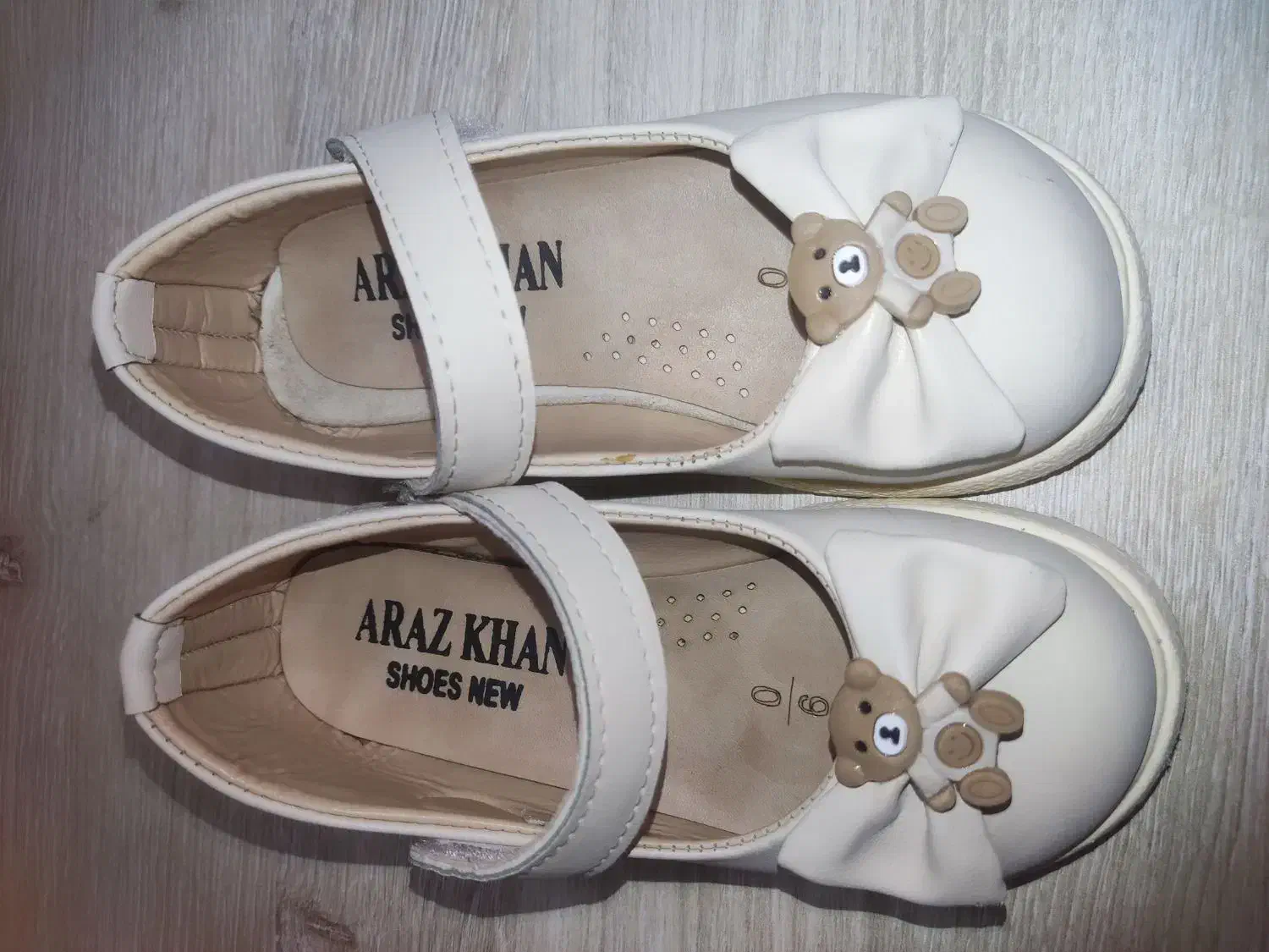 کفش بچه گانه|کفش و لباس بچه|رودهن, |دیوار