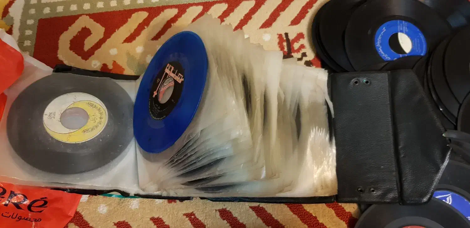 صفحه گرامافون|کلکسیون اشیاء عتیقه|اصفهان, طامه|دیوار