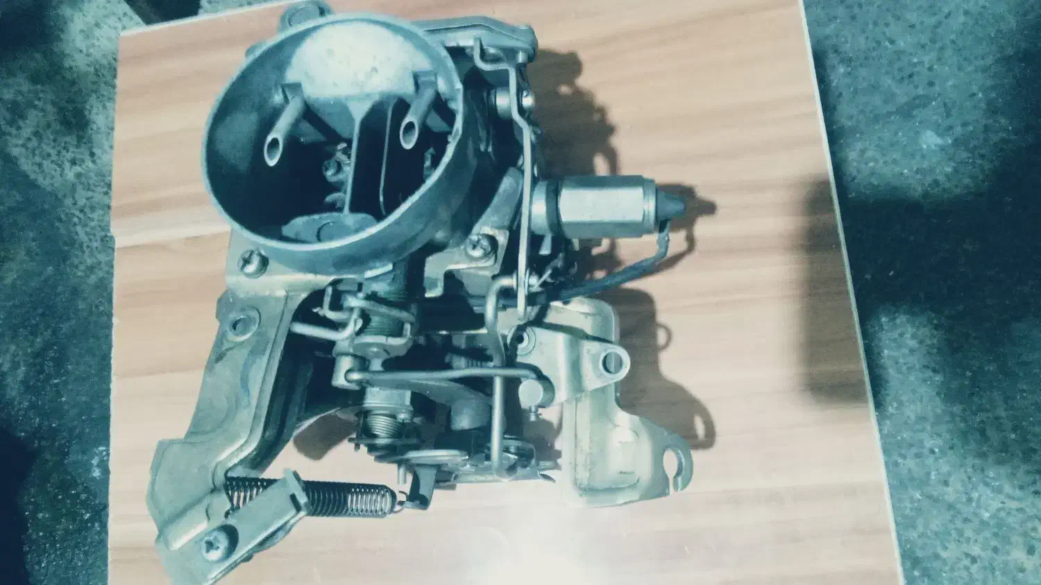 کاربراتور مزدا ۱۶۰۰|قطعات یدکی و لوازم جانبی|کرج, کمال‌شهر|دیوار