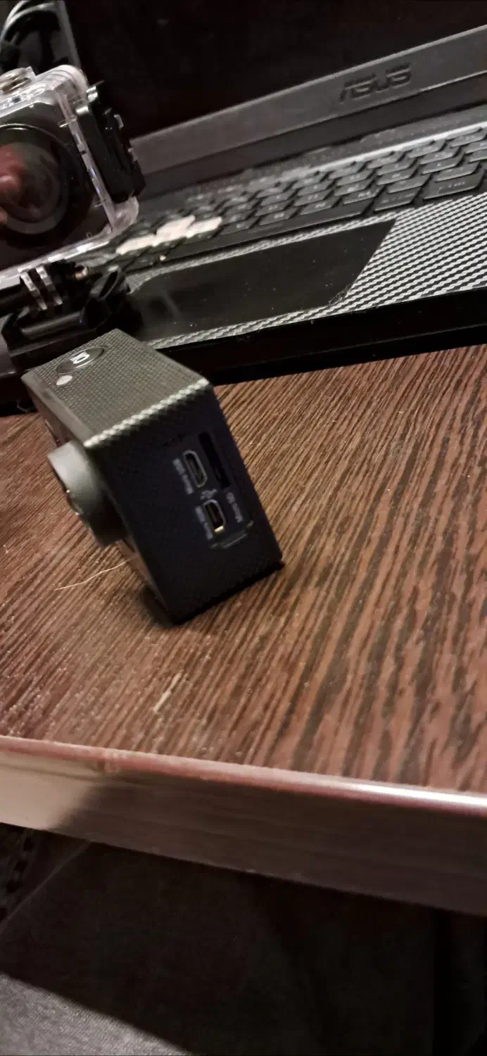 اکشن کمرا|دوربین عکاسی و فیلم‌برداری|صدرا-فارس, فاز ۱|دیوار