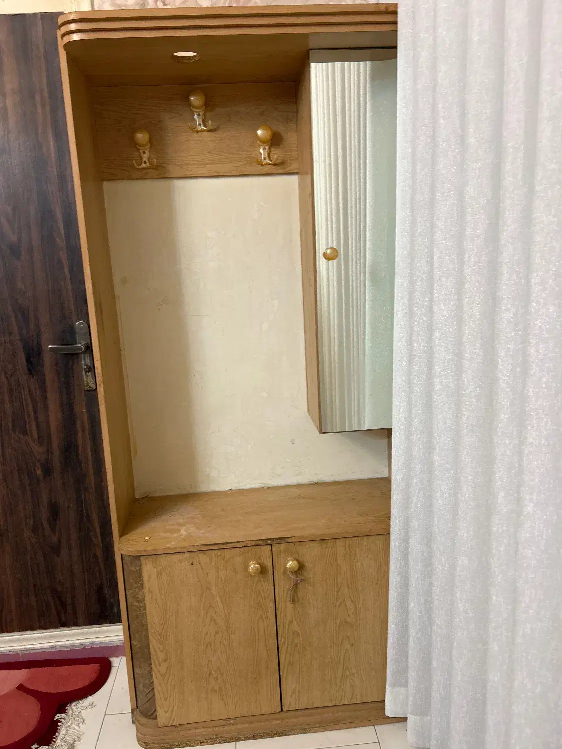 جاکفشی|جاکفشی، کمد، دراور|گرگان, |دیوار