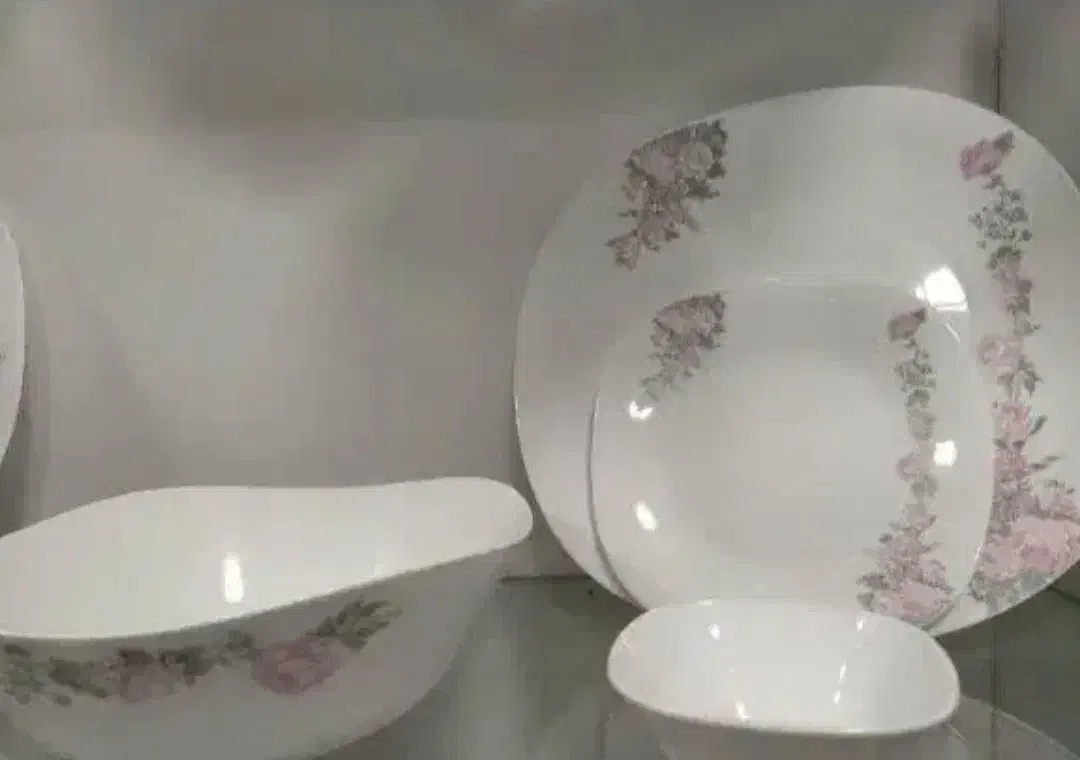 سرویس آرکوپال اسپانیا اصل درجه یک|ظروف سرو و پذیرایی|اراک, |دیوار