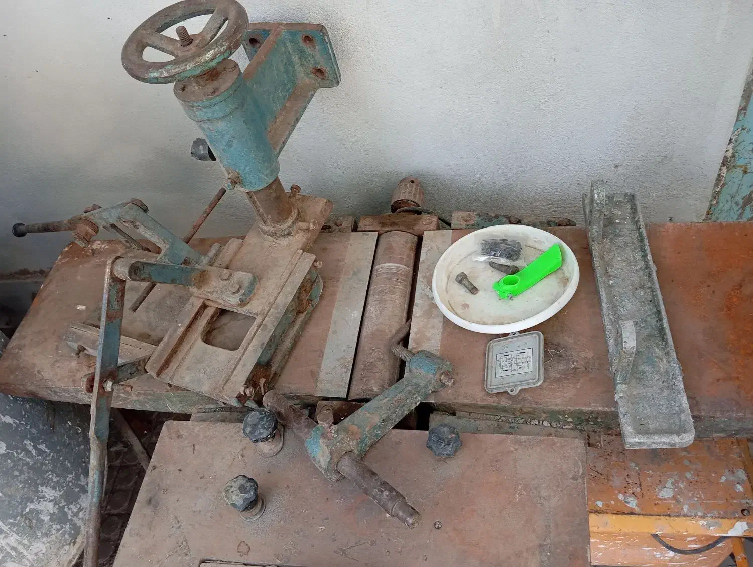 فروش دستگاه سه کاره نجاری|ماشین‌آلات صنعتی|بم, |دیوار