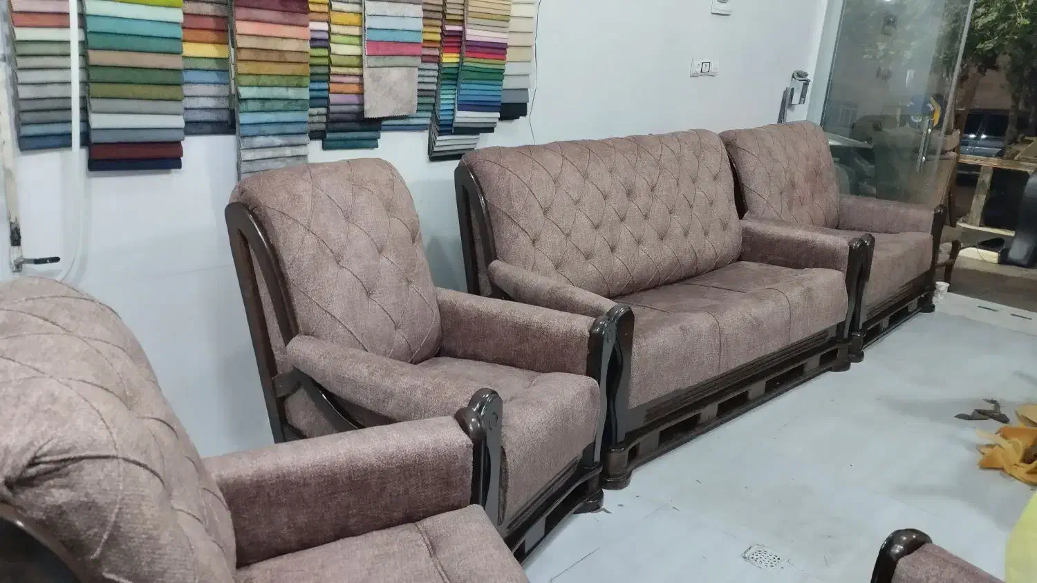 تعمیرات مبلمان آل یاسین|خدمات پیشه و مهارت|سمنان, |دیوار