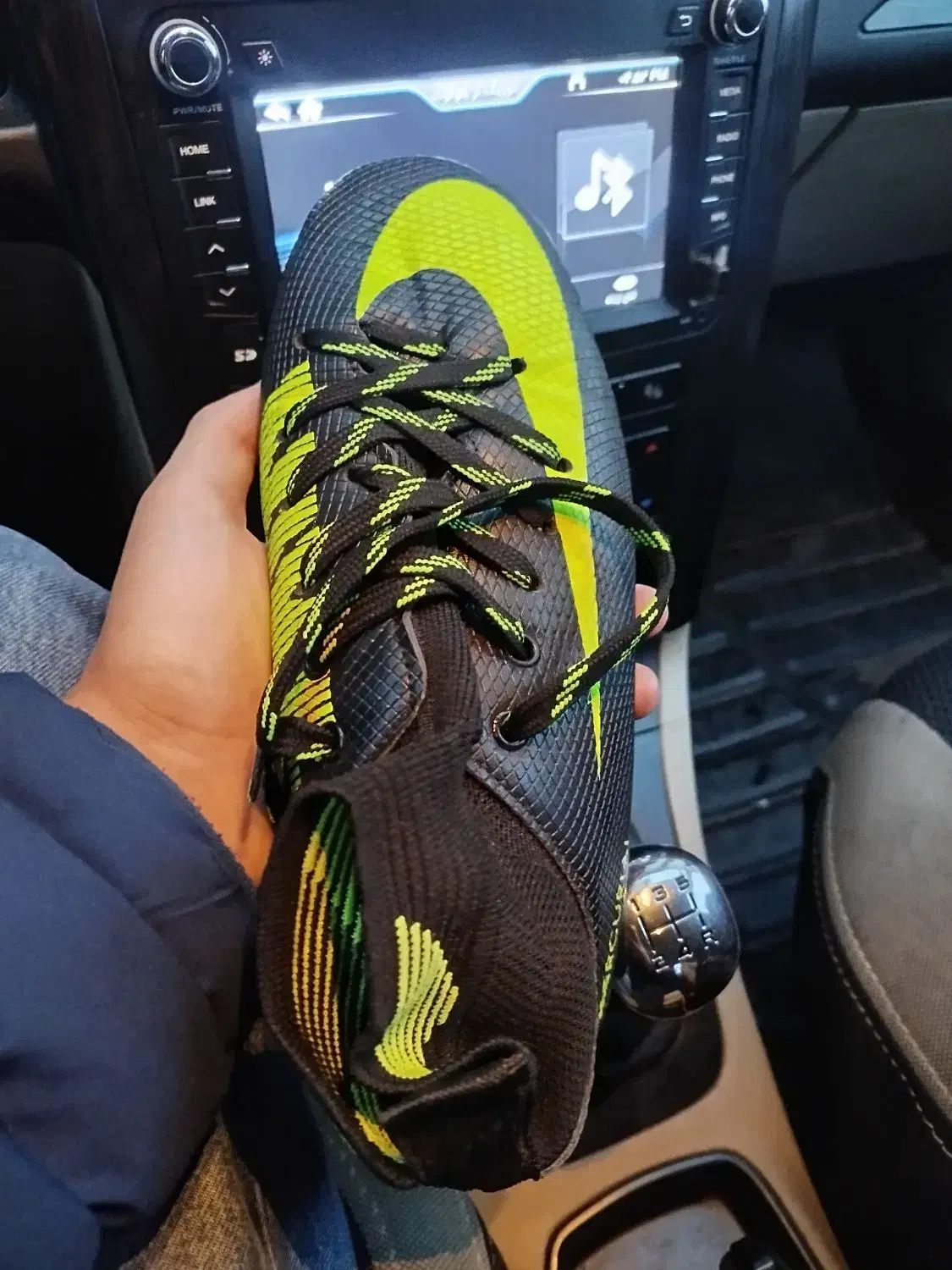 کفش فوتبال میخی|کیف، کفش، کمربند|تبریز, |دیوار