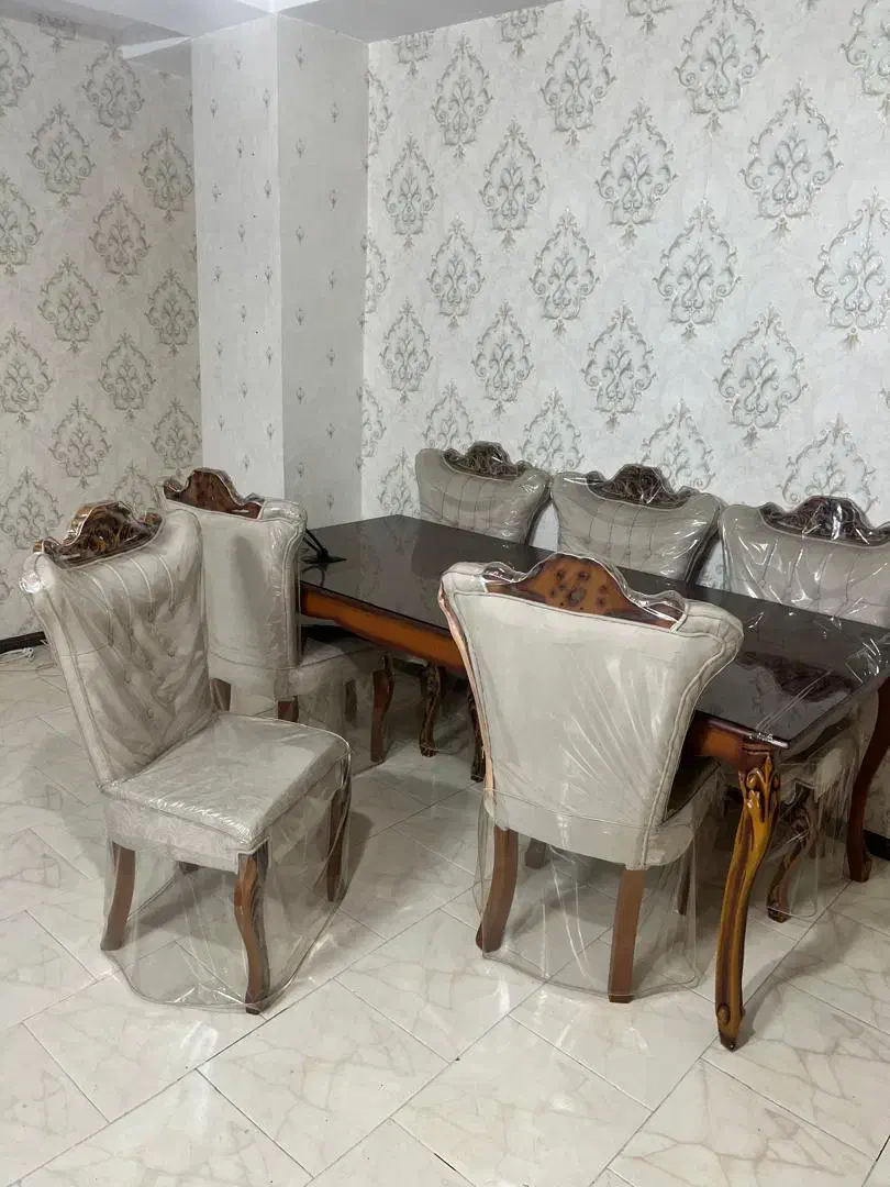 میز نهاری چوب راش در حد نو|میز و صندلی غذاخوری|کرج, شاهین‌ویلا|دیوار