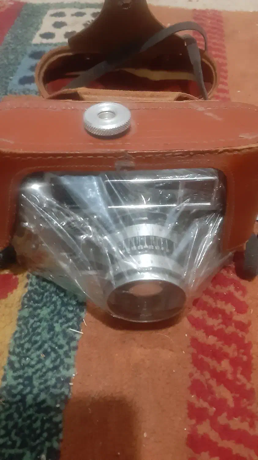 دوربین قدیمی سالم سالم بسیار کم ما را کرده|دوربین عکاسی و فیلمبرداری|صدرا-فارس, فاز ۱|دیوار