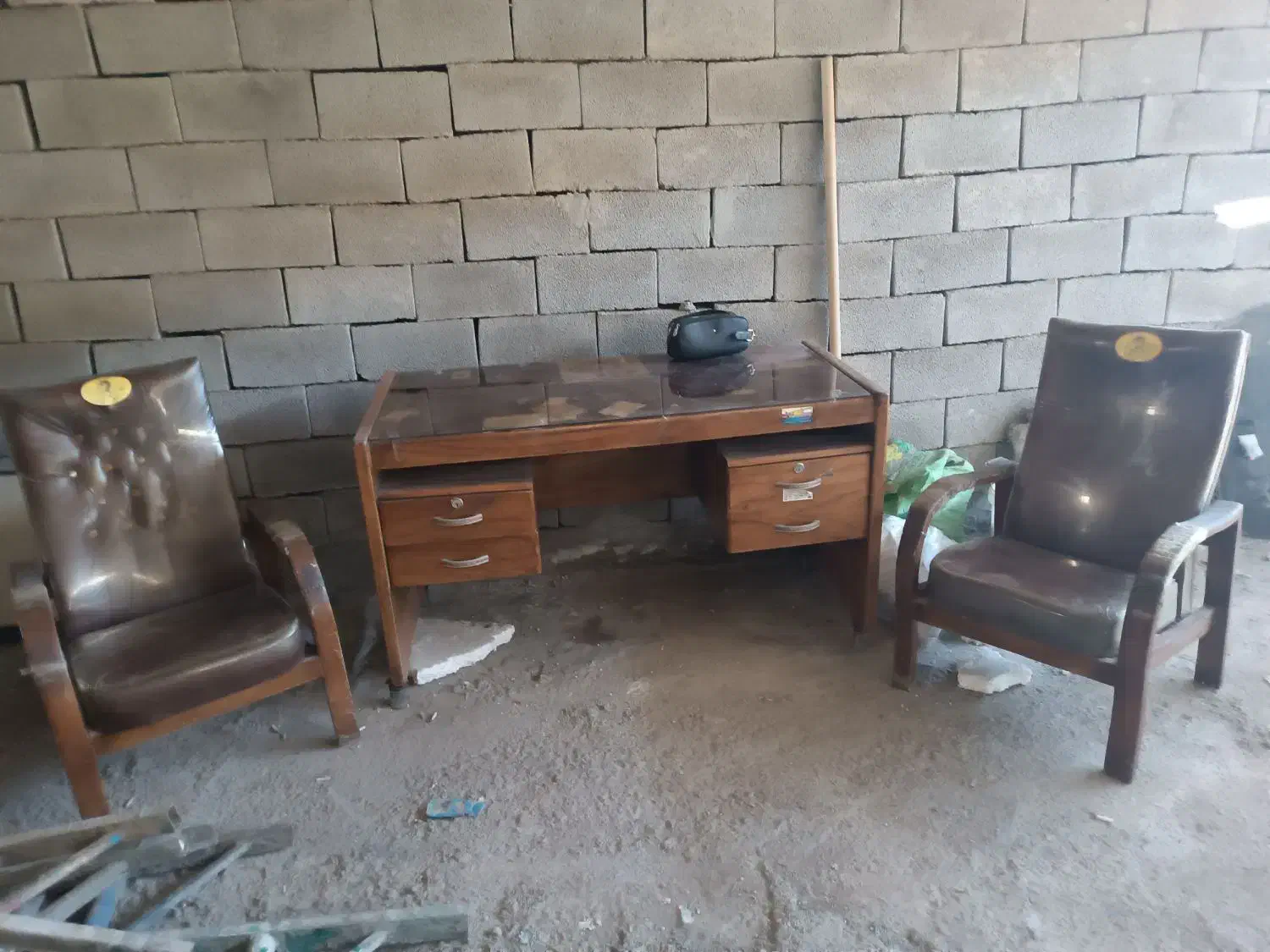 میز وصندلی|دفتر کار|دزفول, |دیوار