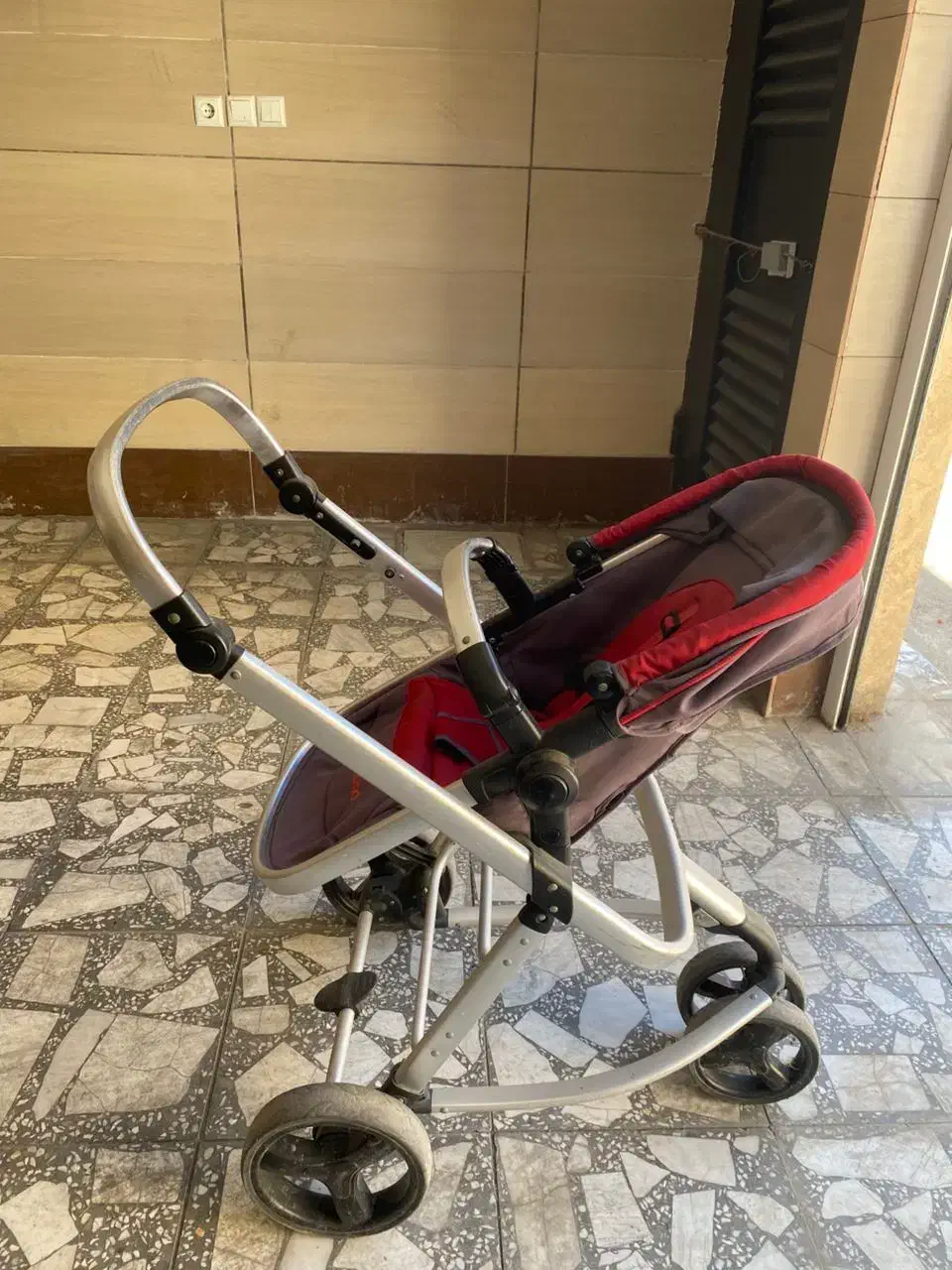 کالسکه بچه|کالسکه و لوازم جانبی|بابل, |دیوار