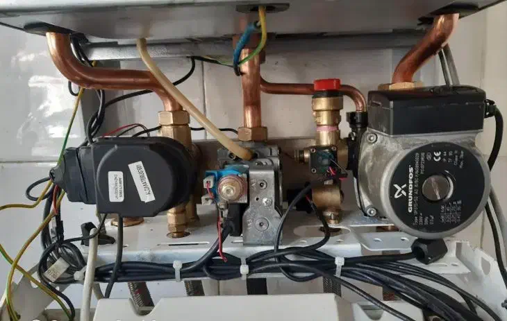 نصب، تعمیر، سرویس انواع پکیج شوفاژ دیواری گازی|آبگرمکن، پکیج، شوفاژ|تهران, اختیاریه|دیوار