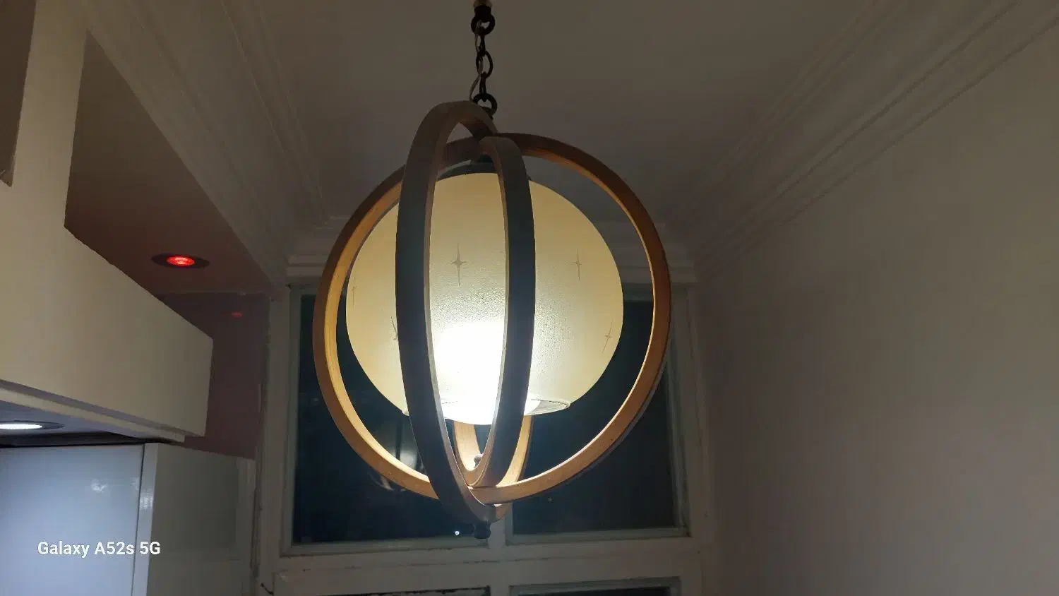 ۲عدد  لوستر چوبی ۵شاخه و  یک عدد  ۱ شاخه  سالم|لوستر و چراغ آویز|خرم‌آباد, |دیوار