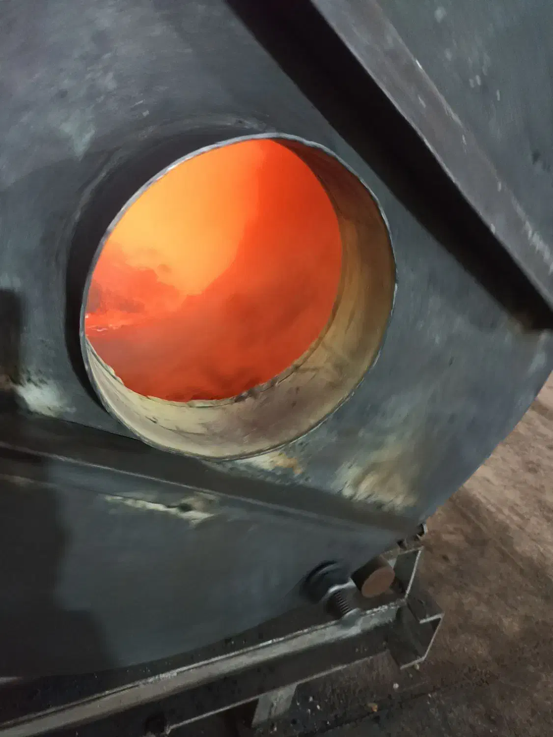 استخدام مدیر و اپراتور کوره تشویه مولیبدن|استخدام صنعتی، فنی، مهندسی|کرمانشاه, |دیوار