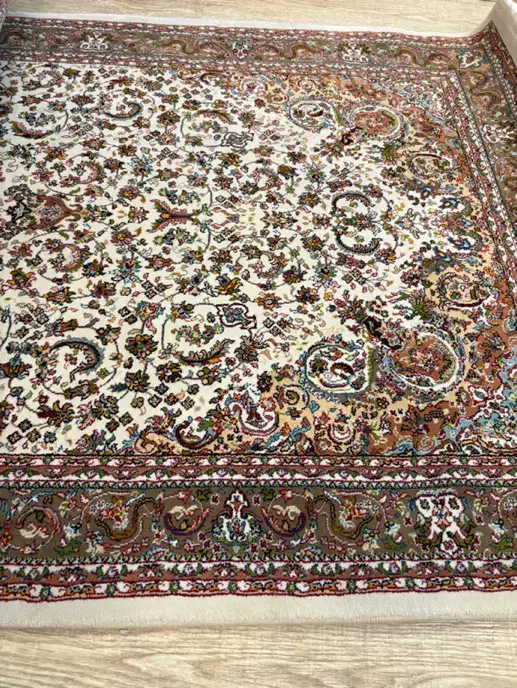 یک عدد فرش گرد ومستطیل مشهد|فرش|تبریز, |دیوار