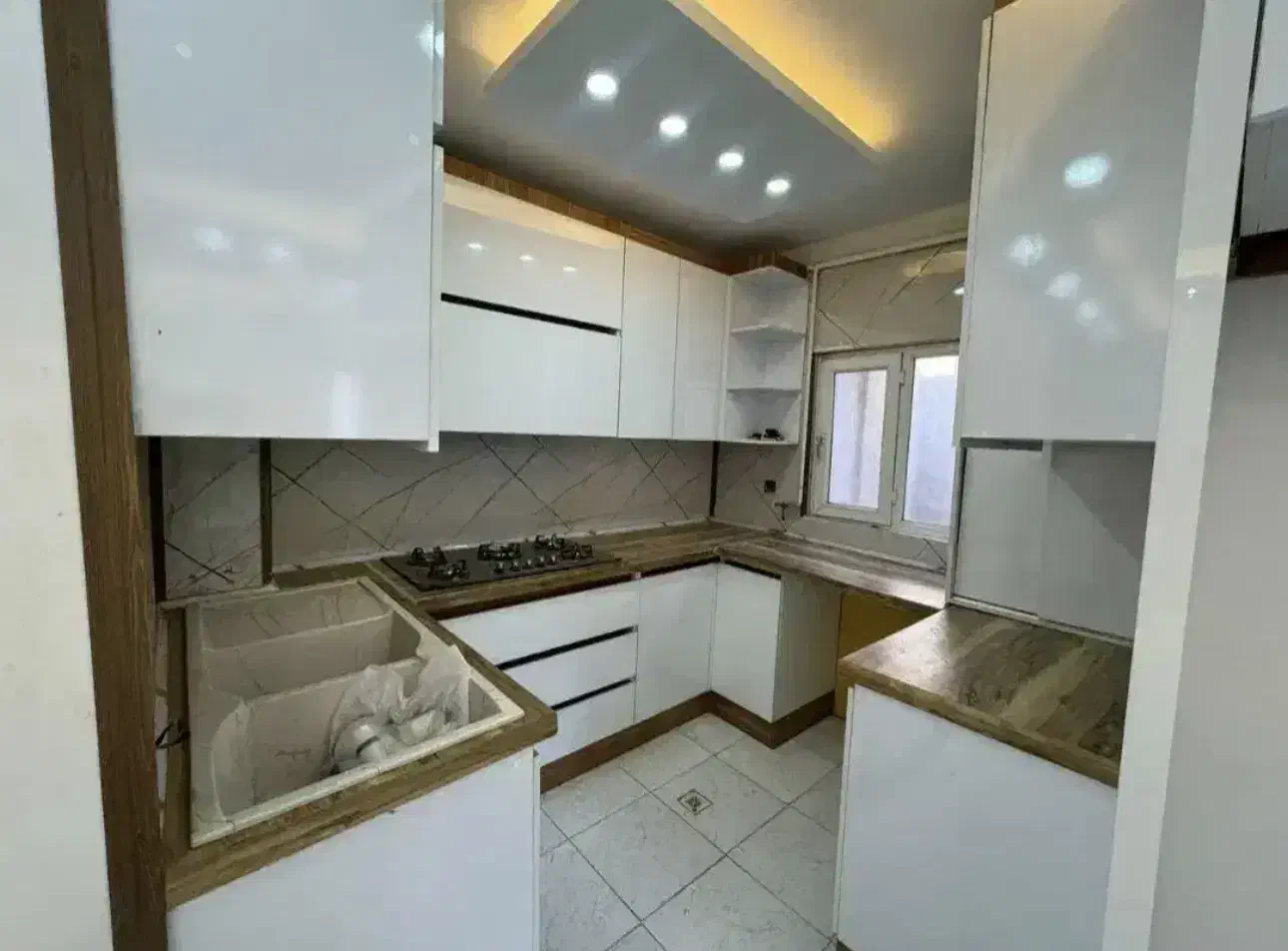 واحد۸۵م/فول‌دیزاین/خوش‌نقشه/ویو‌باز|فروش آپارتمان|چهارباغ, |دیوار