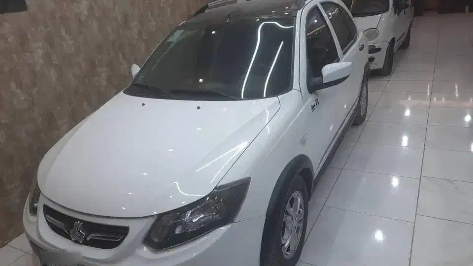 کویک r سفید مشکی کم کار|خودرو سواری و وانت|اصفهان, بهارستان|دیوار