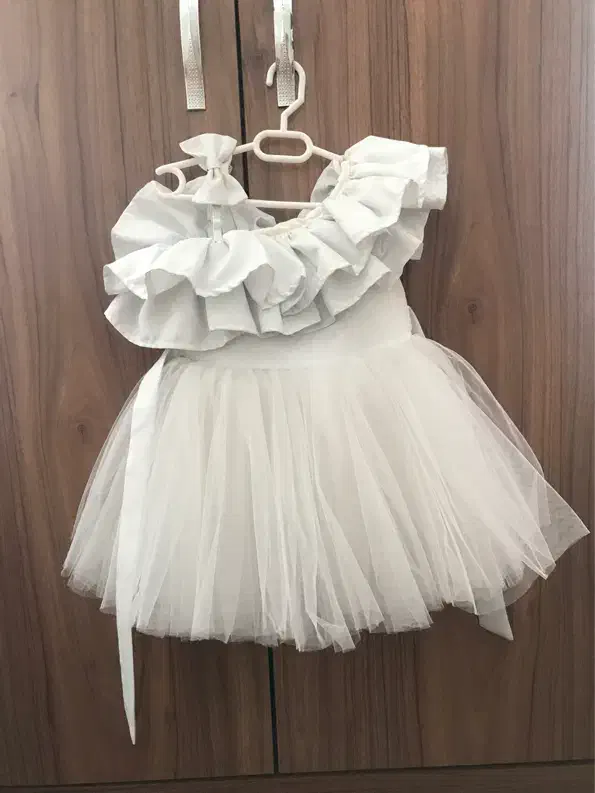 لباس و کفش مجلسی بچگانه|کفش و لباس بچه|فولادشهر, A3|دیوار