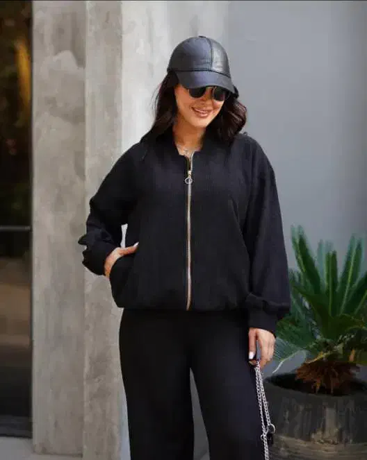 لباس زنانه|لباس|ایوان, |دیوار