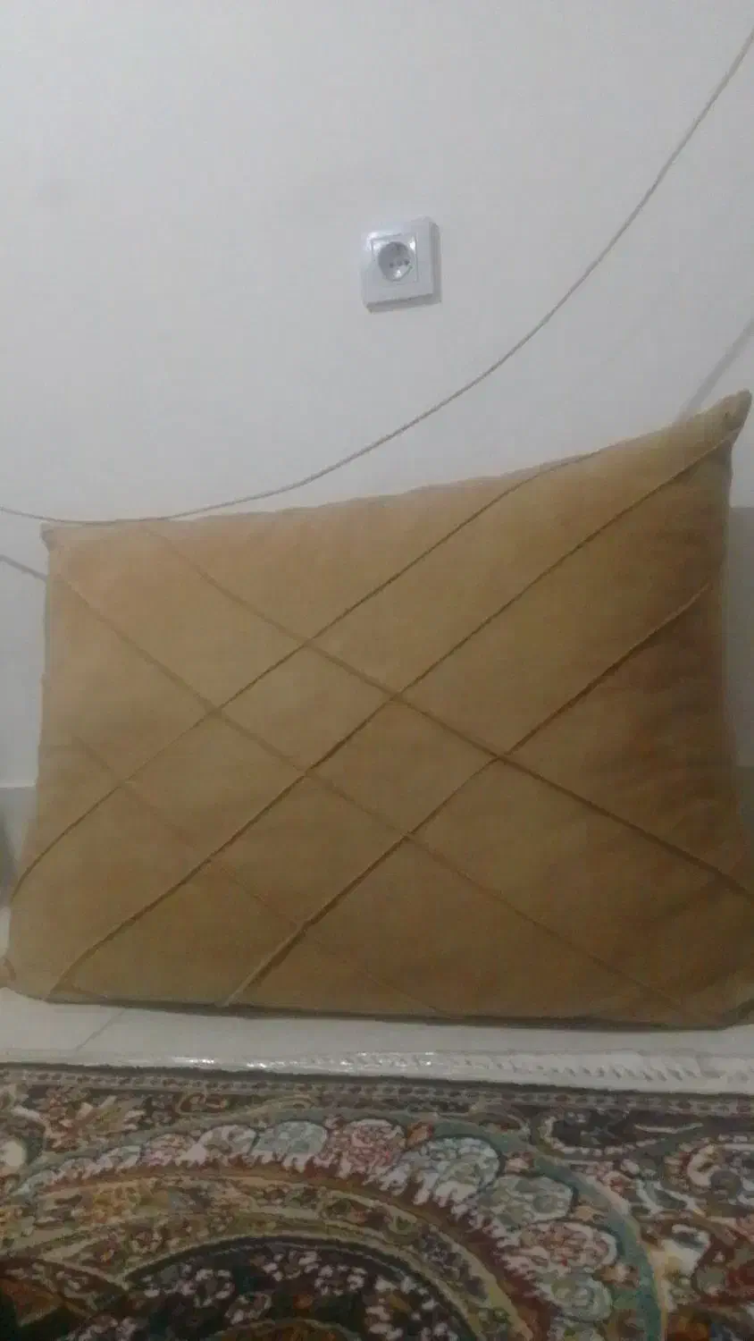 ۶تا روی بالش در حدنو|رختخواب، بالش، پتو|ارومیه, |دیوار