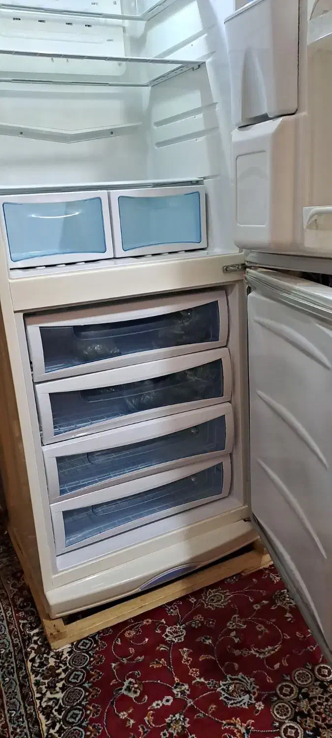 فروش یخچال فریزر خانگی|یخچال و فریزر|فولادشهر, C5|دیوار