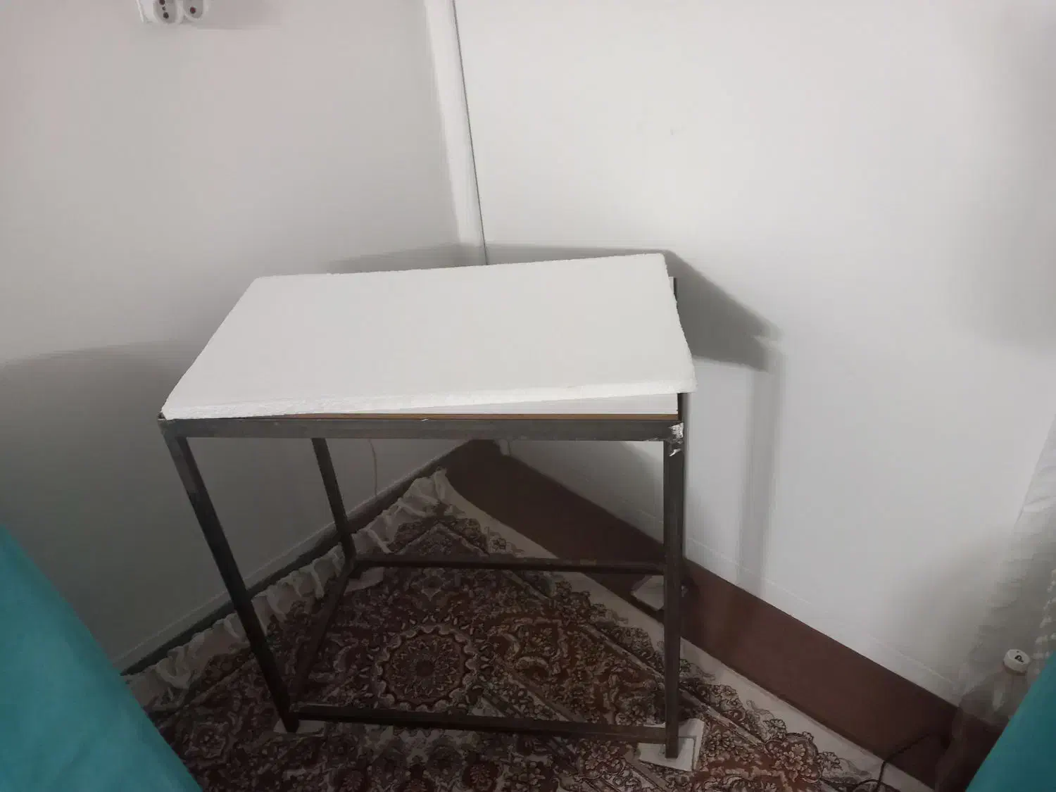 آکواریوم با چهار پایه فروشی|ماهی|سمنان, |دیوار