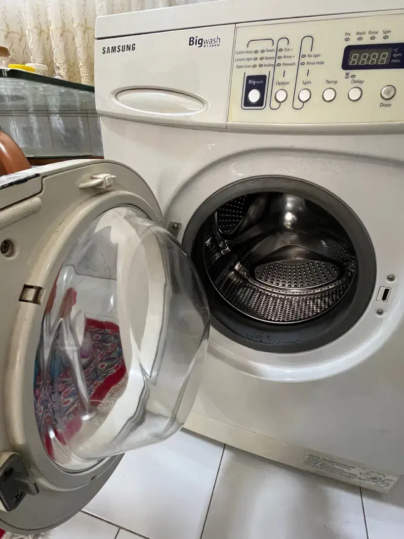 لباسشویی سامسونگ|ماشین لباسشویی و خشک‌کن لباس|رشت, یخسازی|دیوار