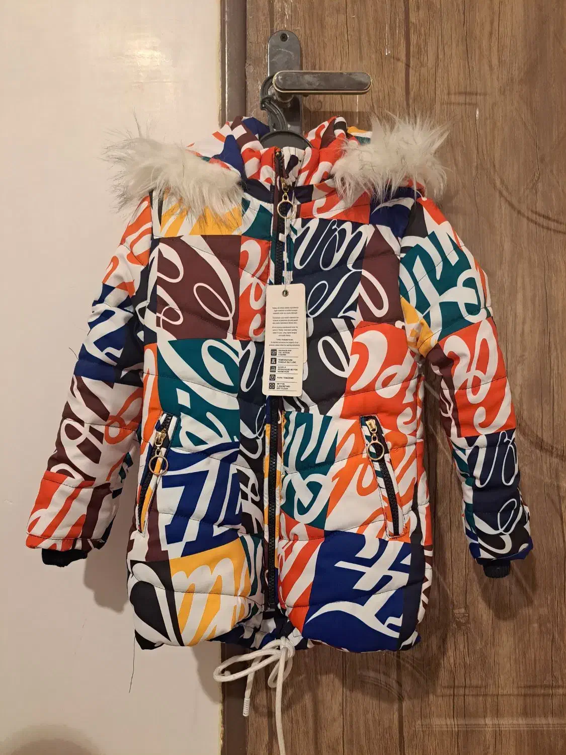 کاپشن بچگانه مناسب ۴ تا ۵ سال|کفش و لباس بچه|بروجرد, |دیوار