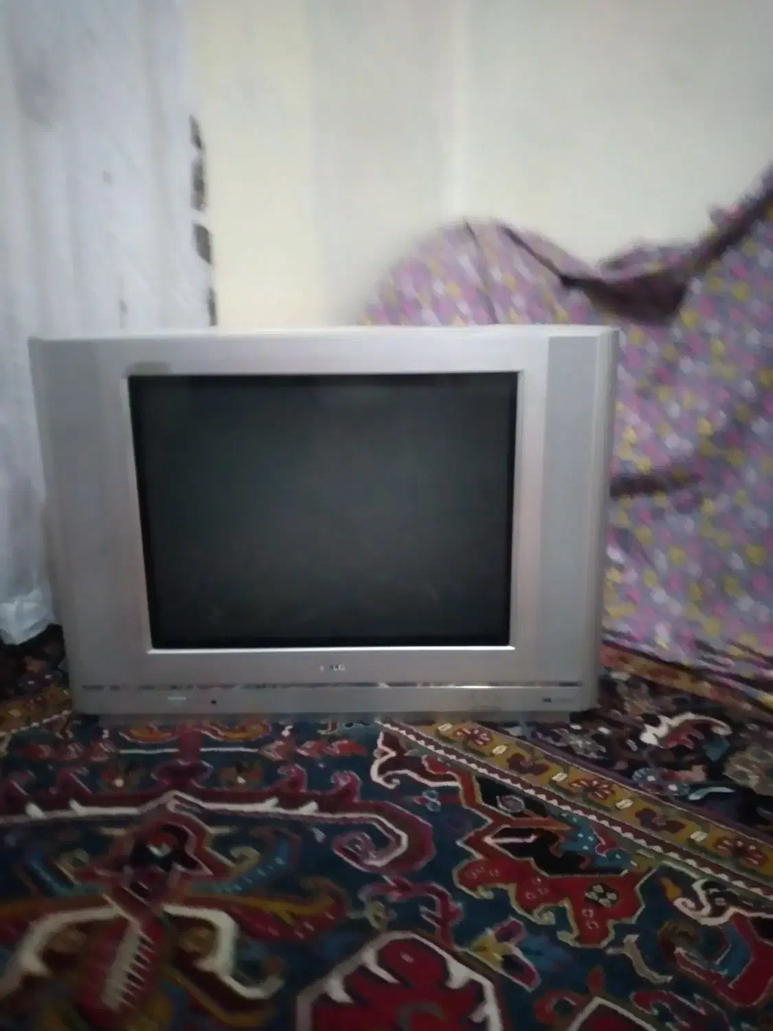 تلویزیون قدیمی|تلویزیون و پروژکتور|تبریز, |دیوار