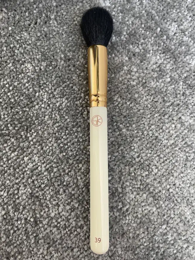 لوازم میکاپ اصل|آرایشی، بهداشتی، درمانی|اصفهان, دانشگاه اصفهان|دیوار