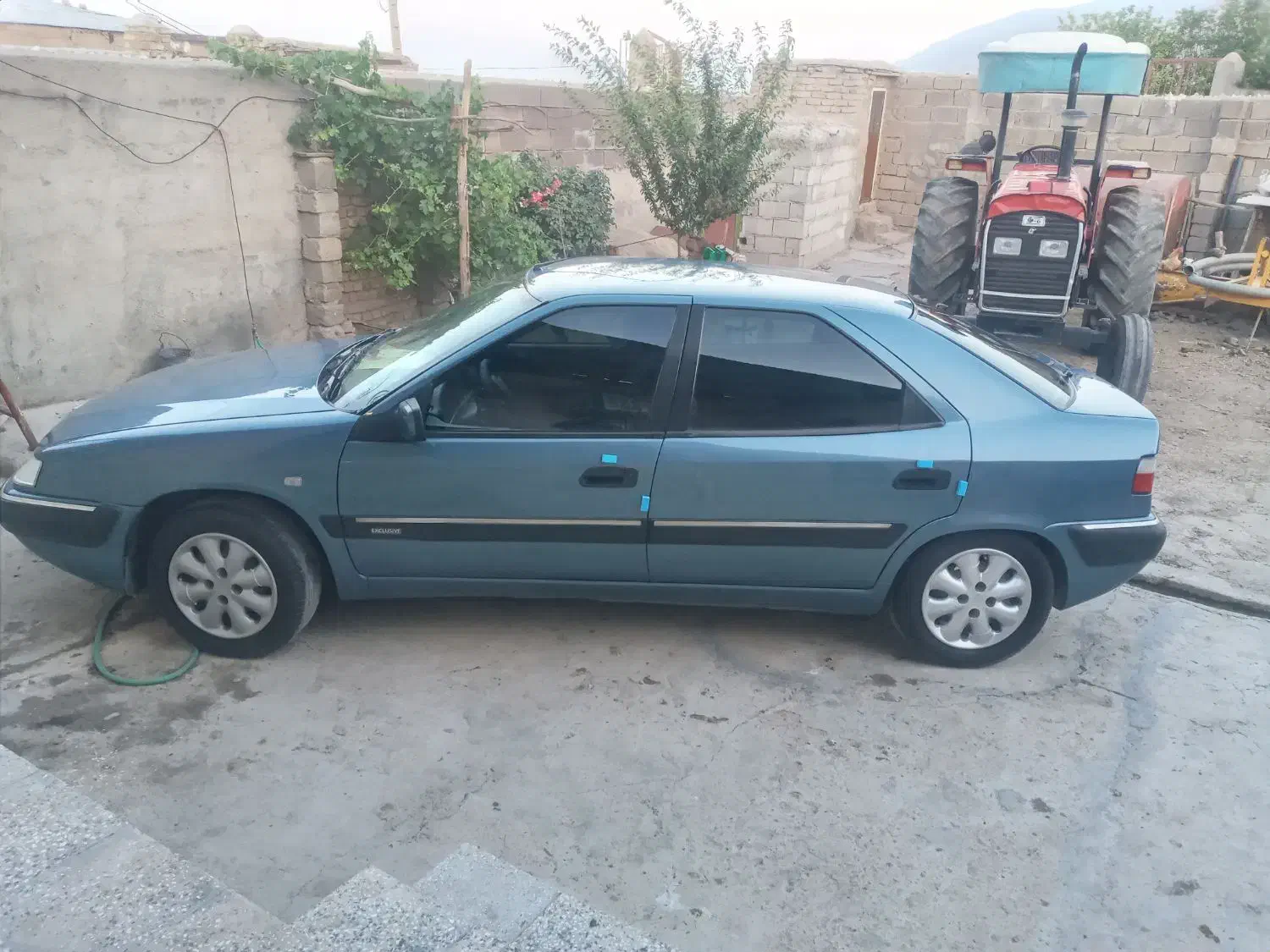 زانتیا ۲۰۰۰|خودرو سواری و وانت|بروجرد, |دیوار