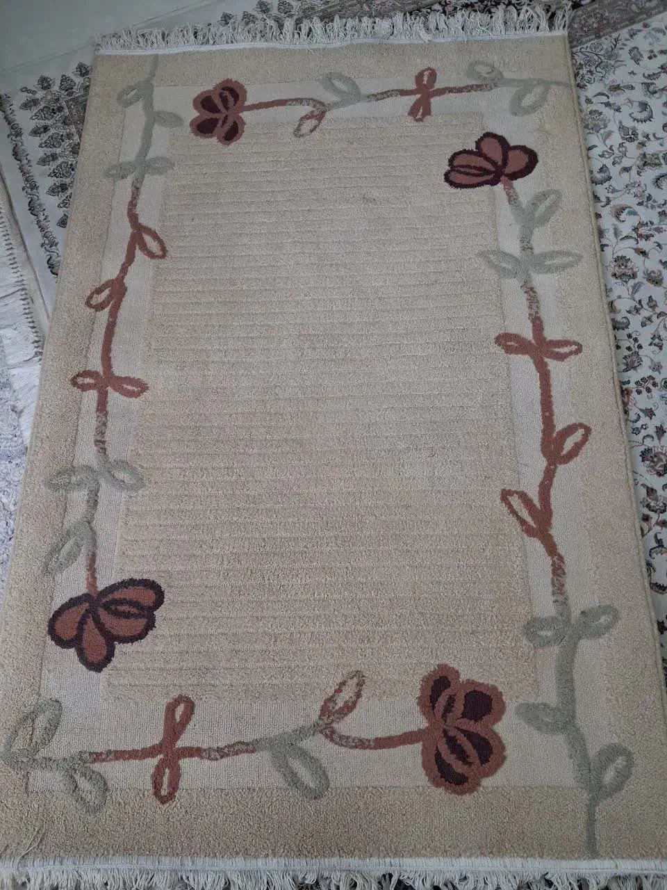 فرش ۱/۵متری بهمراه پادری شسته شده|فرش|چالوس, |دیوار