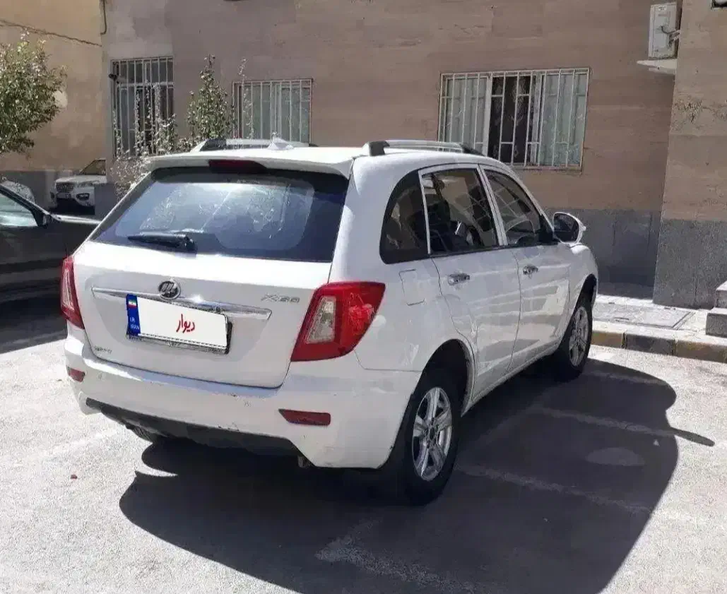راهنمایی در خصوص ماشین شاسی اتومات لیفان x60|فعالیت داوطلبانه|قم, چهار مردان|دیوار