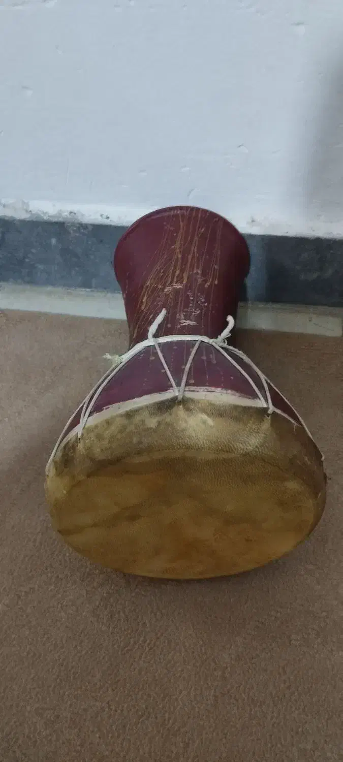 تنبک تمپو|سازهای سنتی|اهواز, رسالت|دیوار