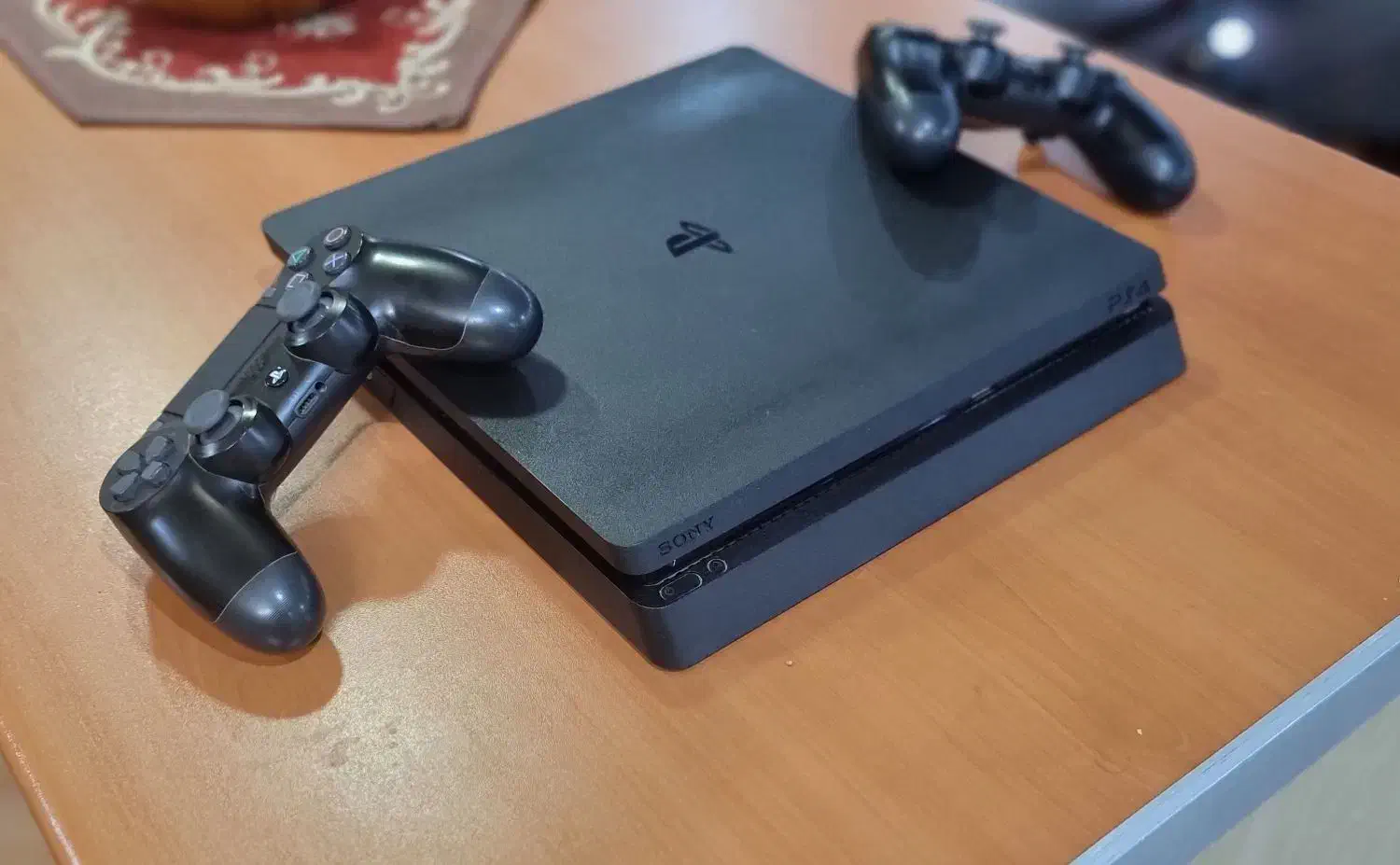 دستگاه ps4 اسلیم ، دو دسته ، ۱ ترابایت|کنسول، بازی ویدئویی و آنلاین|قزوین, |دیوار