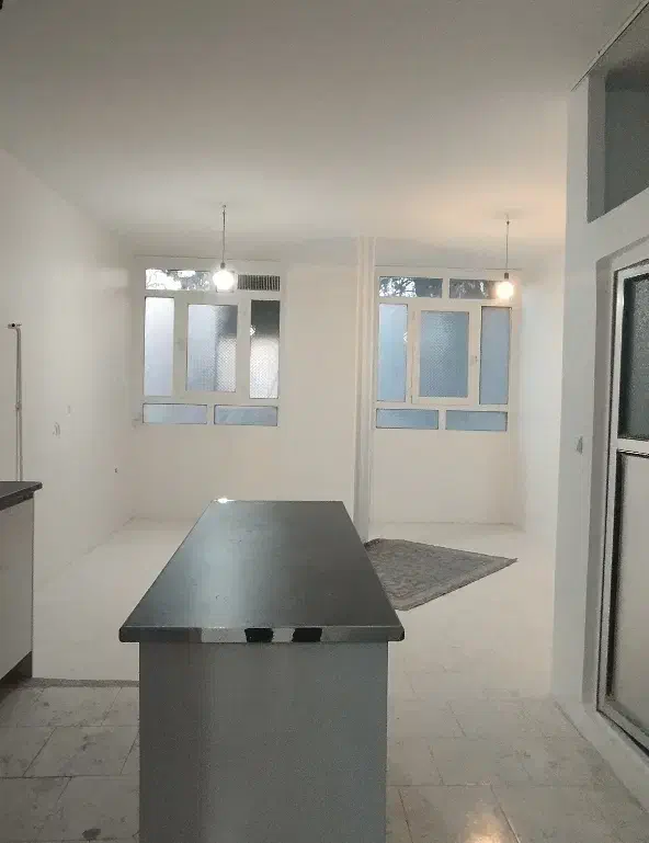 آپارتمان ۵۵ متری نازی آباد