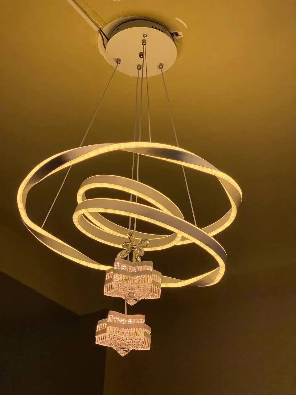 آویز وارداتی استِلا|لوستر و چراغ آویز|قم, دورشهر|دیوار