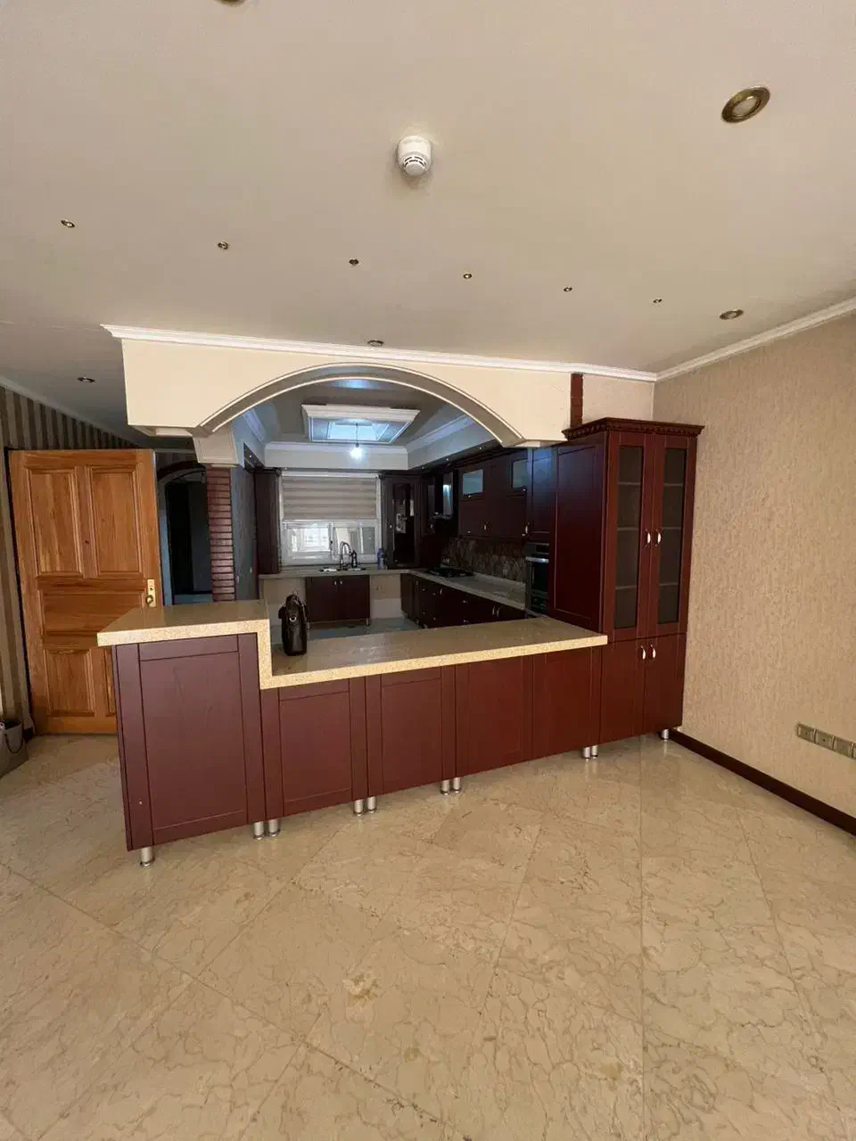 250 متر مجلل 4 خواب در فرعی های عسگریان، فرمانیه|اجارهٔ آپارتمان|تهران, حصار بوعلی|دیوار