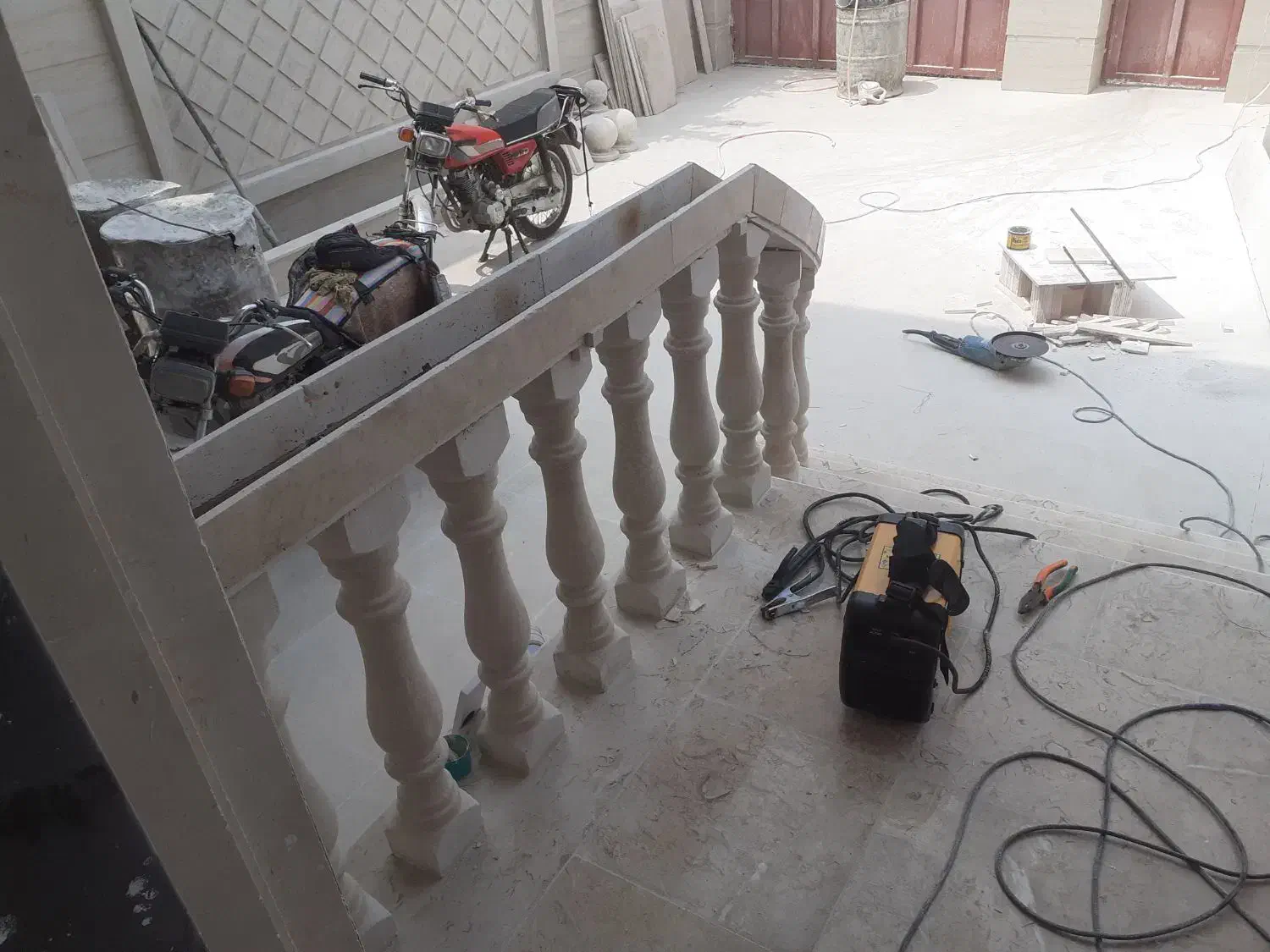 سنگ کاری سرامیک وکاشی کاری|خدمات پیشه و مهارت|آزادشهر, |دیوار