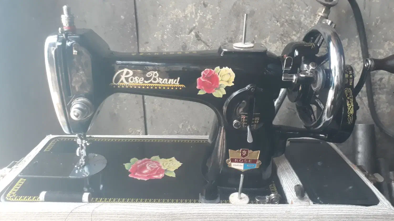 چرخ خیاطی دستی مدل گل اصلی|چرخ خیاطی و ریسندگی|تهران, مشیریه|دیوار