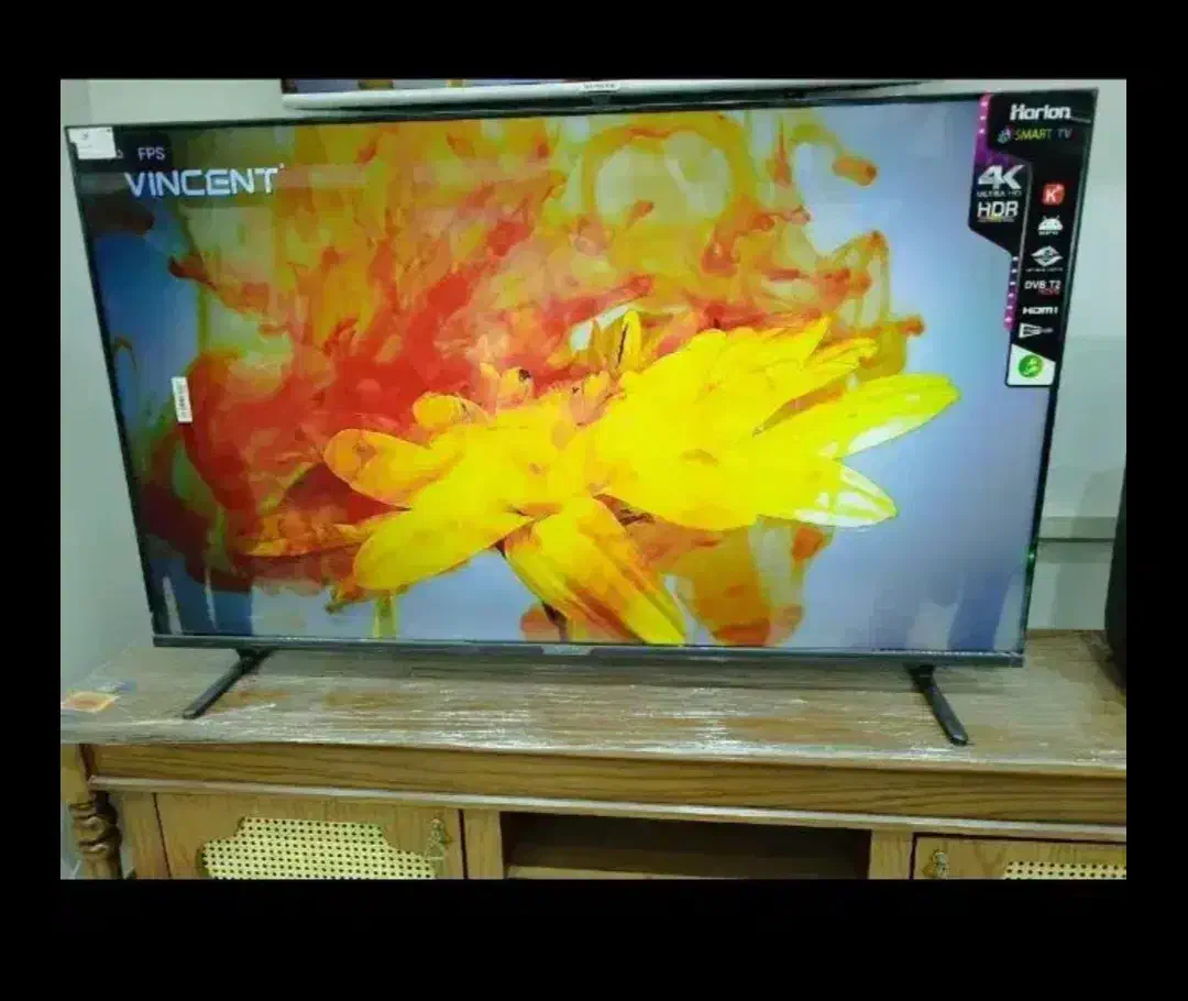 تلویزیون 43 اینچ صادراتی لئوکو وهوریون اندرود ۱۴|تلویزیون و پروژکتور|بیرجند, |دیوار