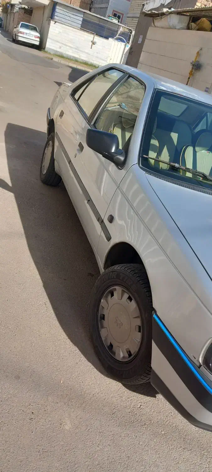 405 نقره ای|خودرو سواری و وانت|محمدیه-قزوین, |دیوار