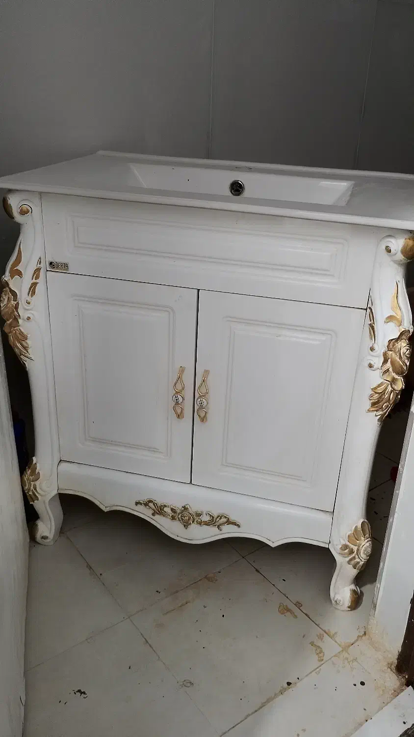 روشویی در حد نو ۴۰۰۰|لوازم سرویس بهداشتی|کارون, |دیوار