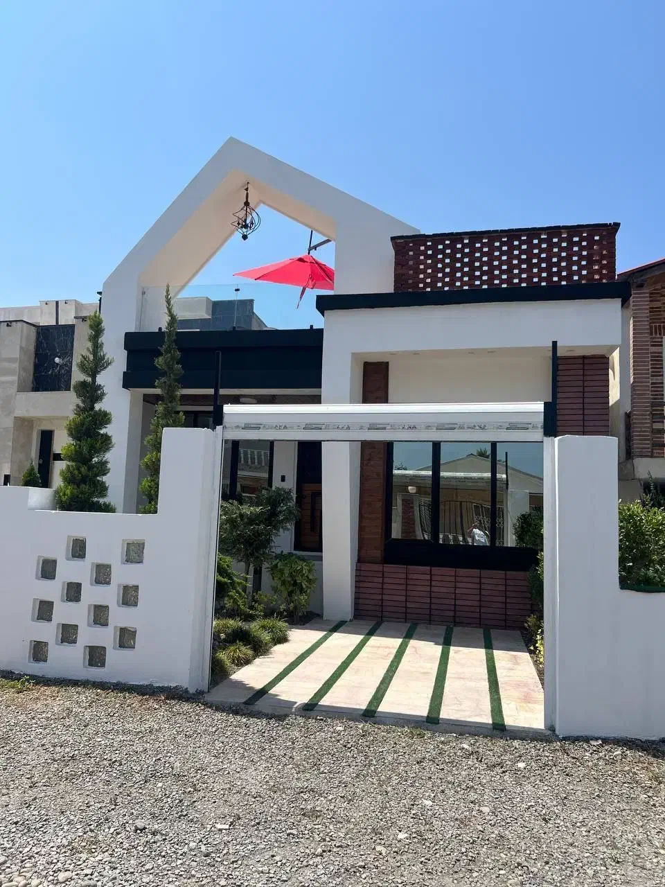 ویلا باغچه همکف روفدار(الماس واقعی)زیر قیمت منطقه|فروش خانه و ویلا|چمستان, |دیوار